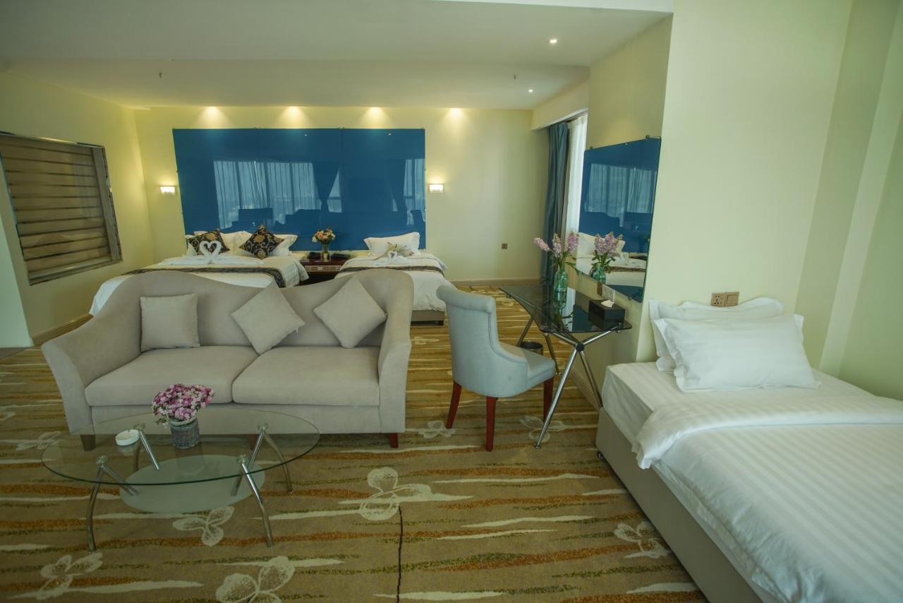 Grand Park Hotel 5*